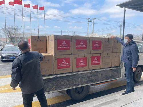 迈格钠向两区捐赠20万支口罩。