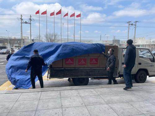迈格钠向两区捐赠20万支口罩。