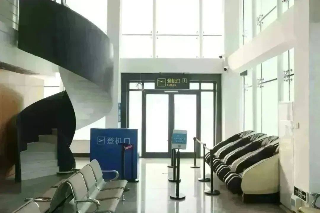 新登机口