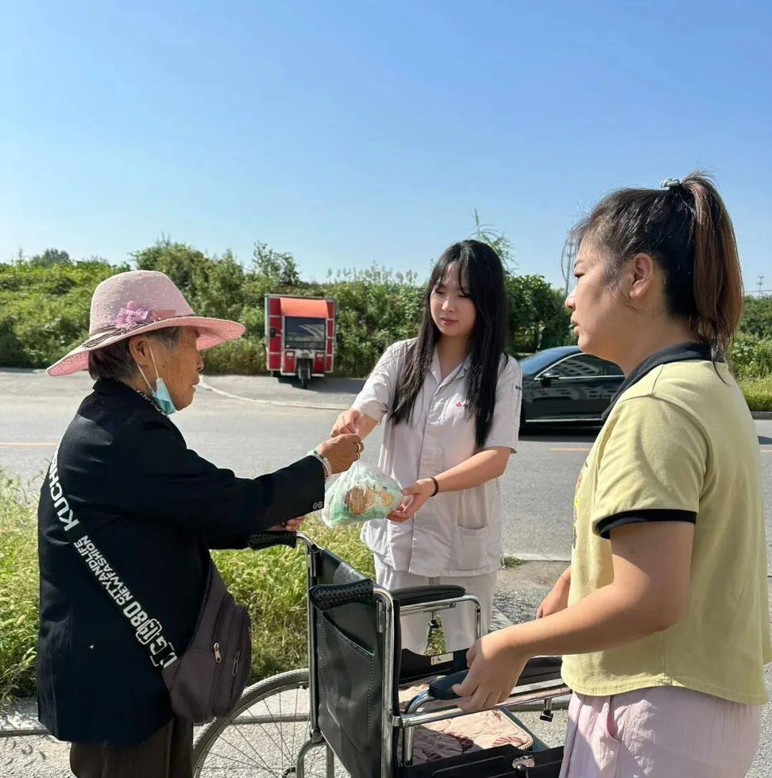 开展“花好月圆中秋节，情深意更深”主题党日活动。