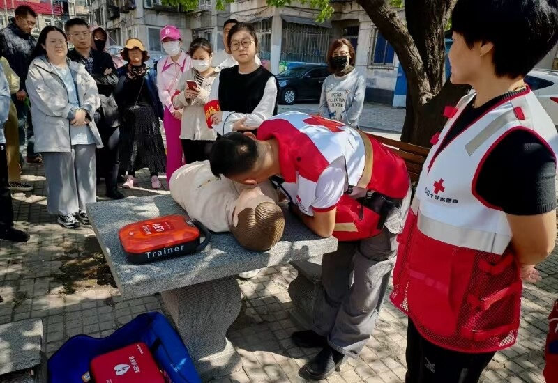 民生服务进社区活动。