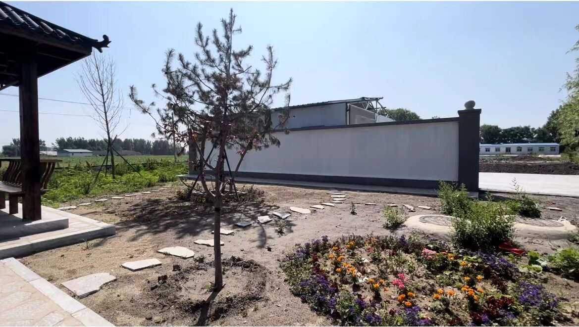 变垃圾堆为口袋公园。