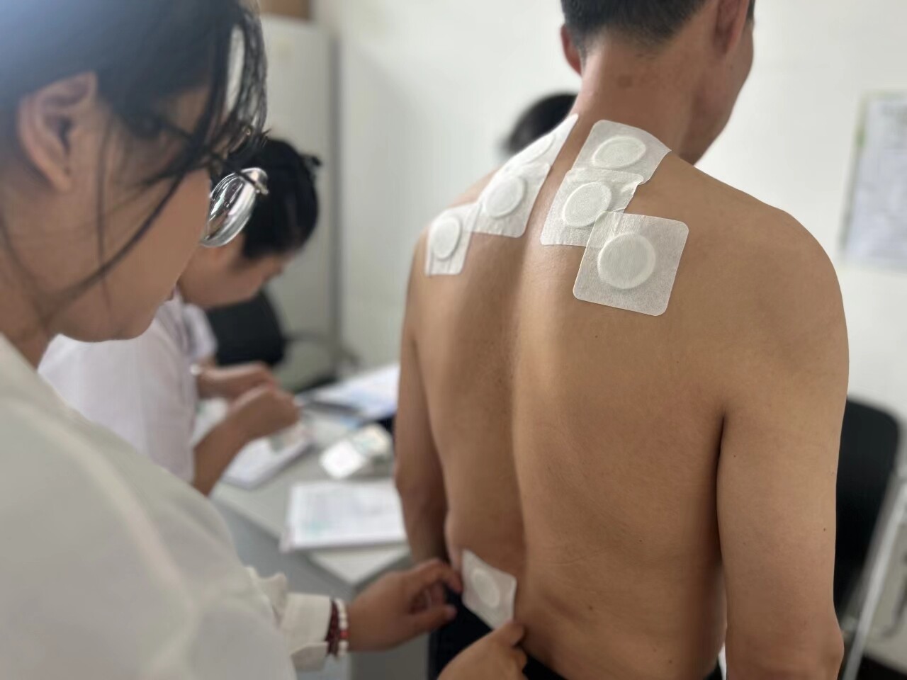 唐家房镇三伏贴公益活动圆满结束。