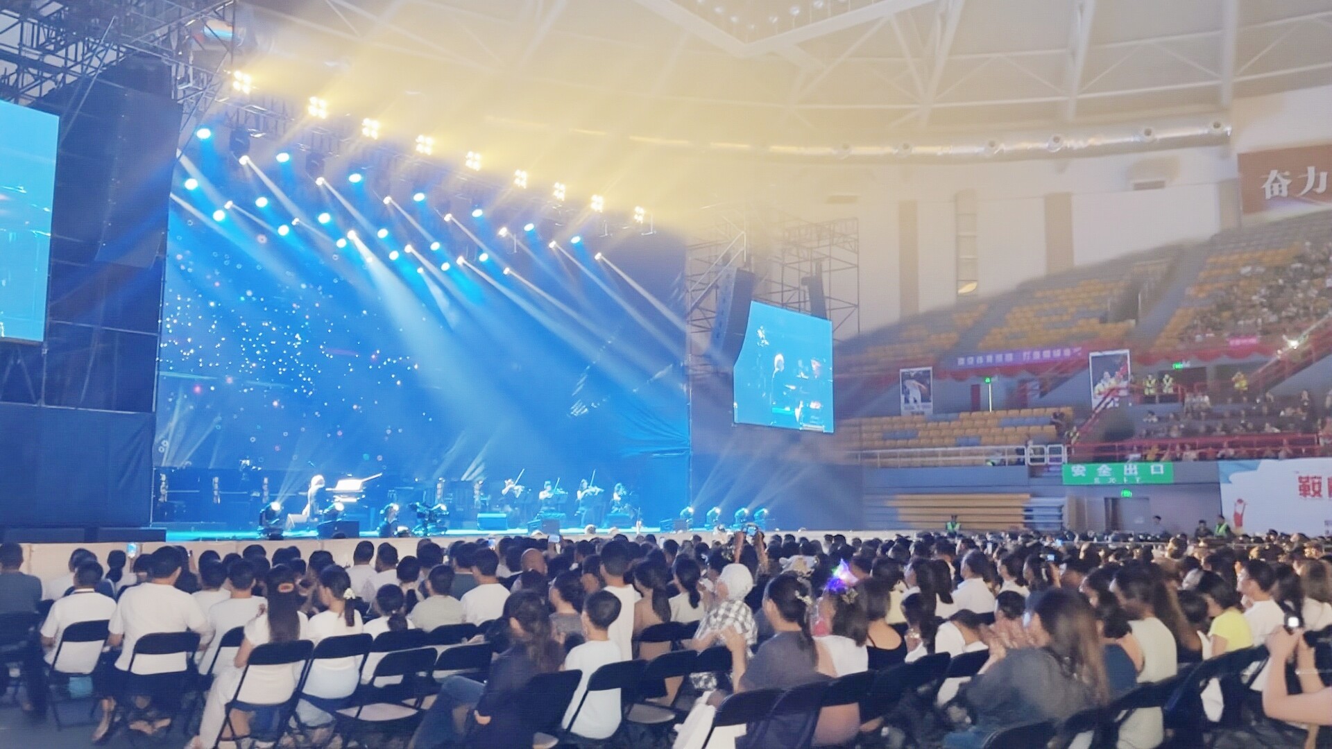理查德·克莱德曼钢琴音乐会。