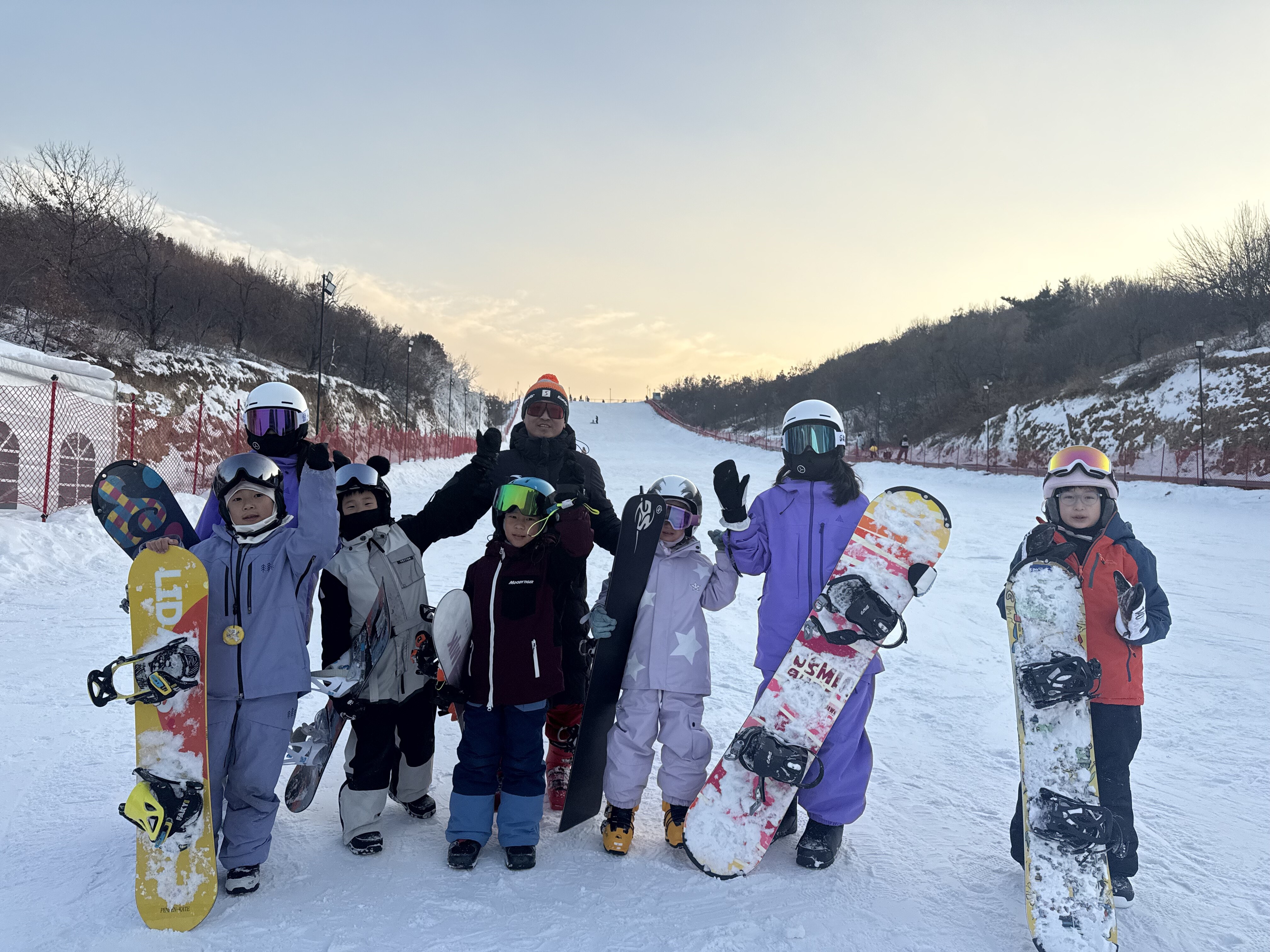 教练李文林与部分队员合影