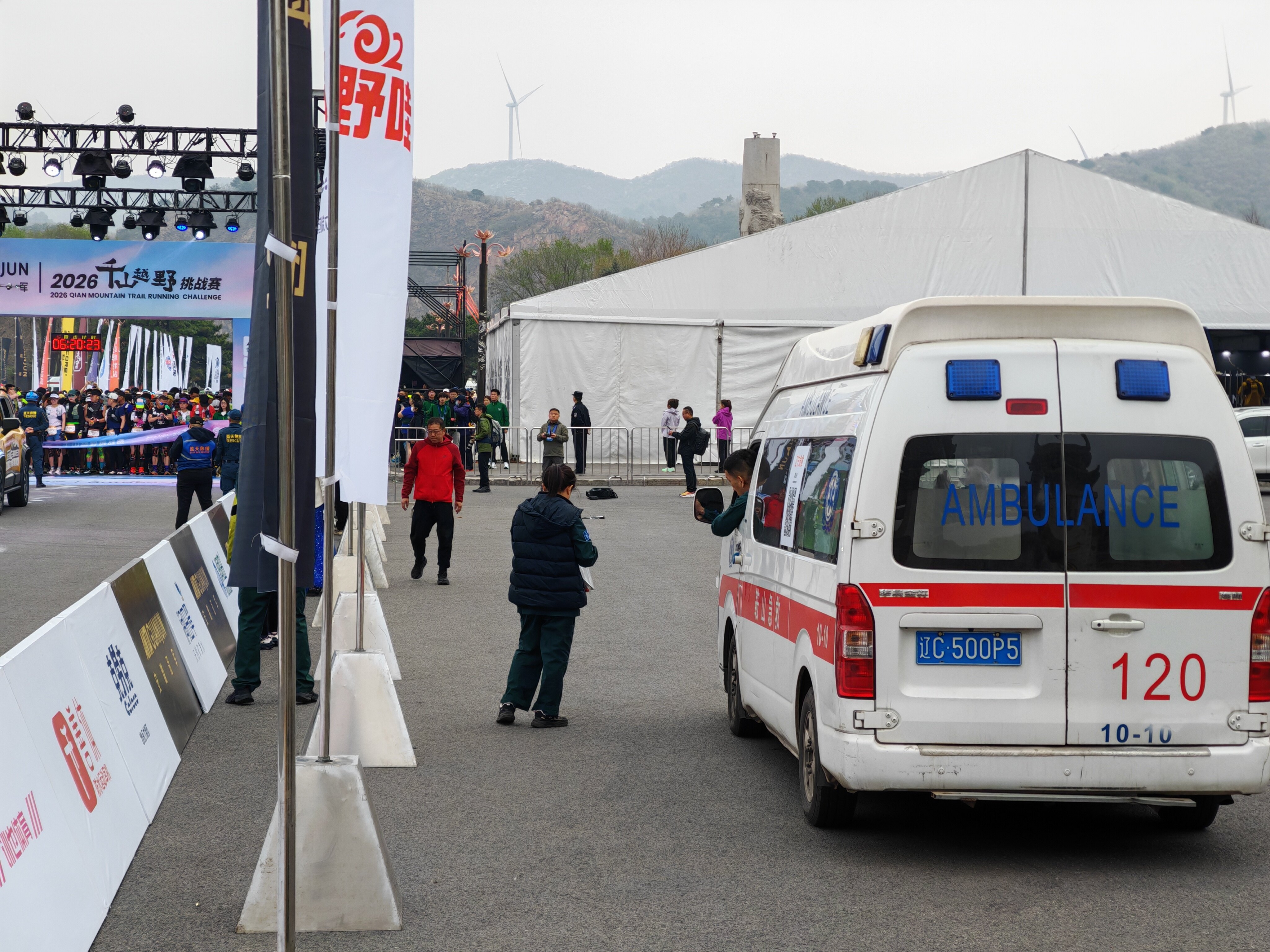 医护人员为赛事保驾护航