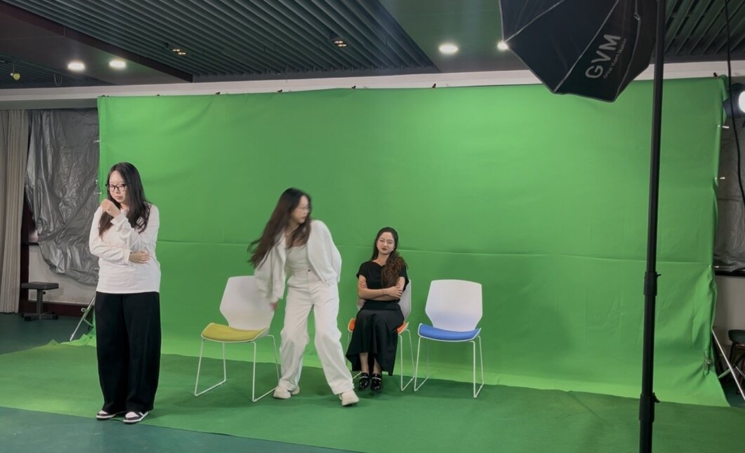 记者探班剧目排练现场