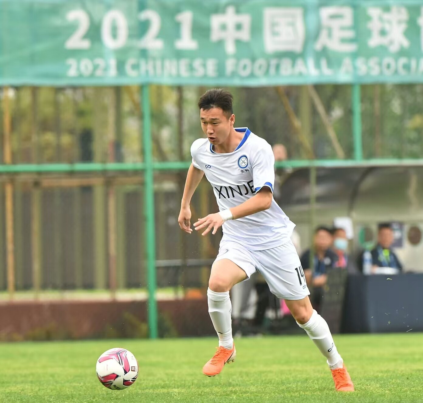 艾志鹏曾参加2021中国足球协会乙级联赛