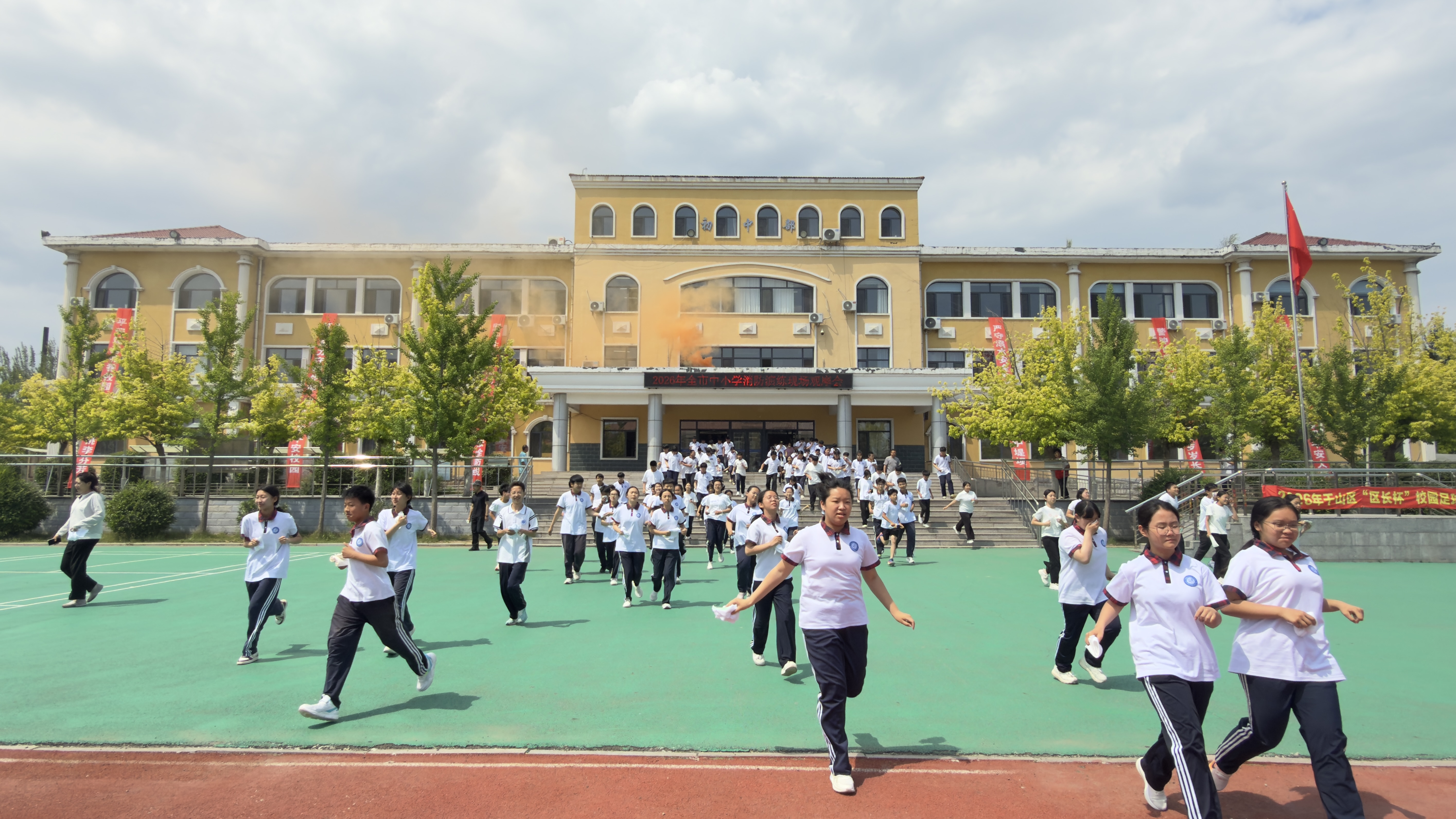03b3b1661e622c9facb5a2e10d40b4d5.jpg