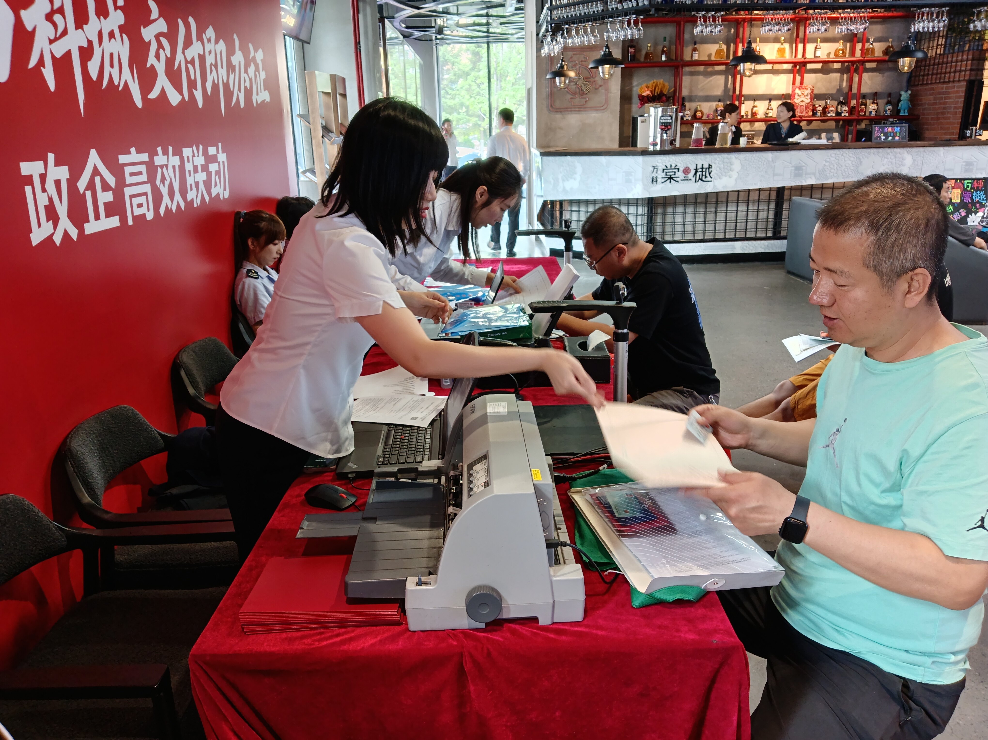 a373332fd7d30beba20c771bf3f42f34.jpg