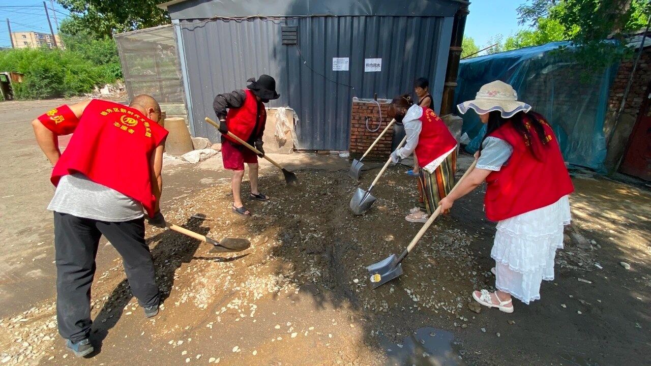 改造供水点地面。