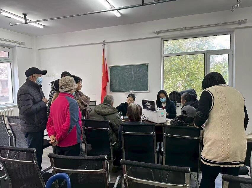 开展社保卡升级便民服务活动。