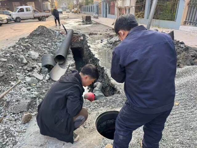 解决下水井返水问题。